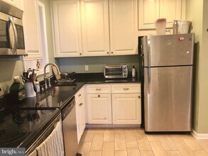 332 Arbutus Dr in Edgewater, MD - Building Photo - Building Photo