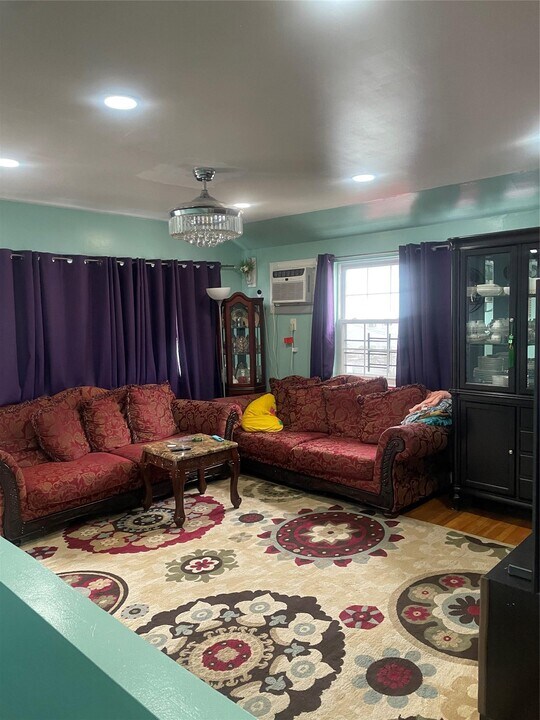 144-15 Lux Rd in Queens, NY - Building Photo