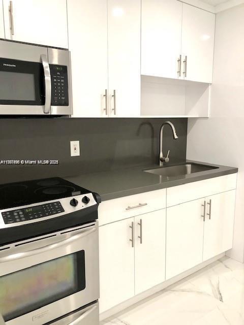 413 SW 4th Terrace in Hallandale Beach, FL - Building Photo