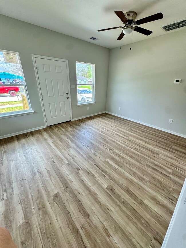 103 Lincoln Cedars Dr in Baytown, TX - Building Photo - Building Photo