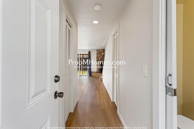 3717 NE Mallory Ave in Portland, OR - Building Photo - Building Photo