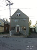 5 Warsaw St in Lackawanna, NY - Building Photo
