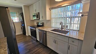 6560 Via Regina in Boca Raton, FL - Building Photo