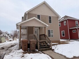 731 Pleasant St in Rockwell City, IA - Building Photo