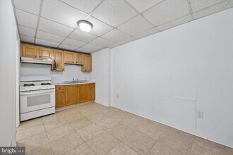 909 Springfield Rd in Darby, PA - Building Photo - Building Photo