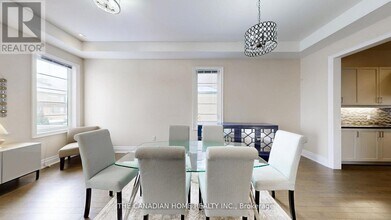 20 Settlers Field Rd in Brampton, ON - Building Photo - Building Photo
