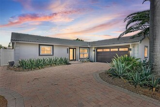 3755 Belle Vista Dr E in St Pete Beach, FL - Building Photo - Building Photo