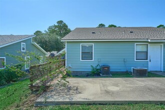 21 Harbour Row Dr in Coldspring, TX - Building Photo - Building Photo