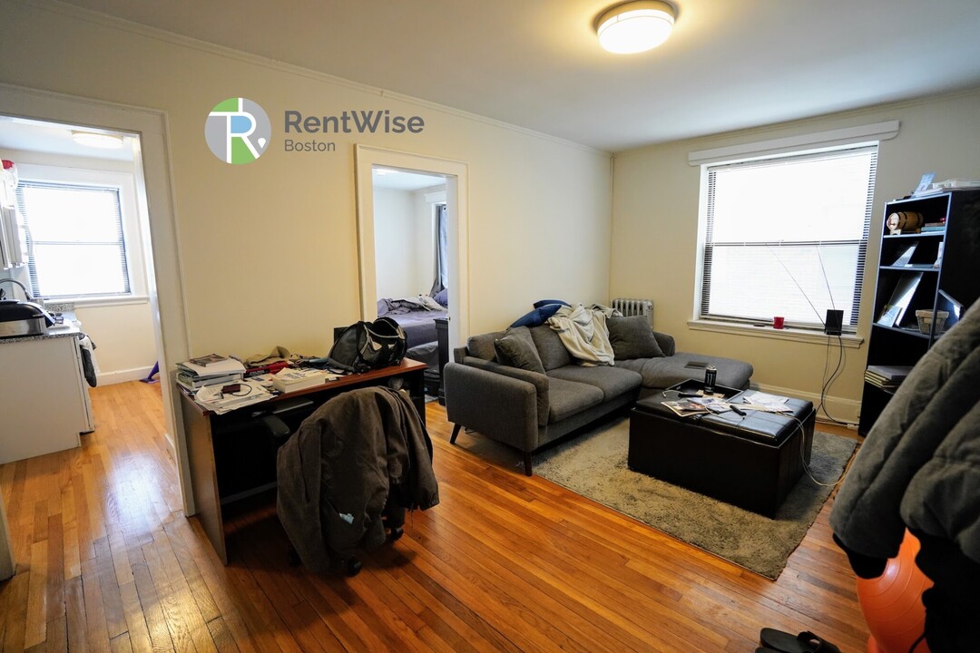 433 A Broadway, Unit 54 in Medford, MA - Building Photo