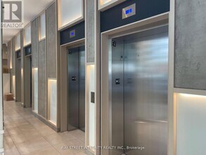 77 Mutual St in Toronto, ON - Building Photo - Building Photo