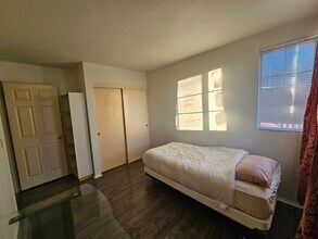 11715 Thomas Hayes Ln in San Diego, CA - Building Photo - Building Photo