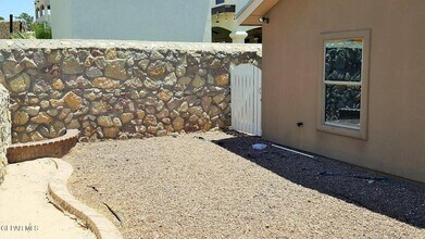 11727 Dos Palmas Dr in El Paso, TX - Building Photo - Building Photo