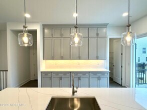 50 Augustus Dr in Middletown, NJ - Building Photo - Building Photo