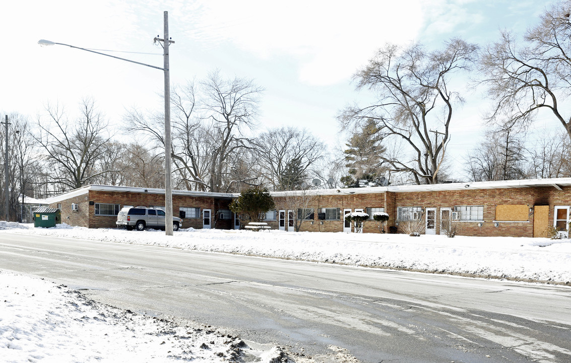 Le Chateau Apartments in Detroit, MI - Building Photo