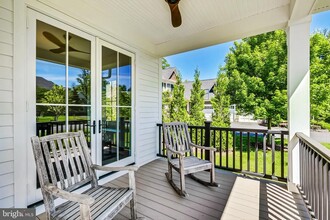 1413 Kurtz Rd in McLean, VA - Building Photo - Building Photo