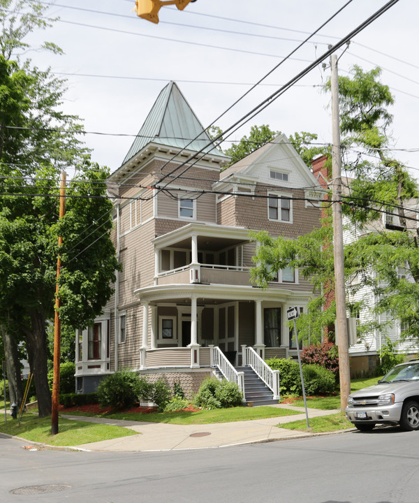 117 S Lake Ave in Albany, NY - Building Photo