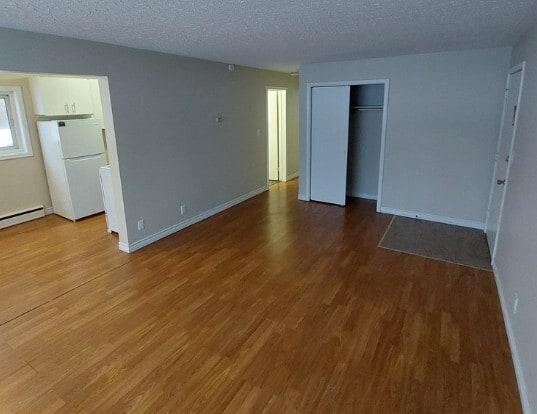 Hemlock Place Apartments in Sault Ste Marie, ON - Building Photo - Building Photo