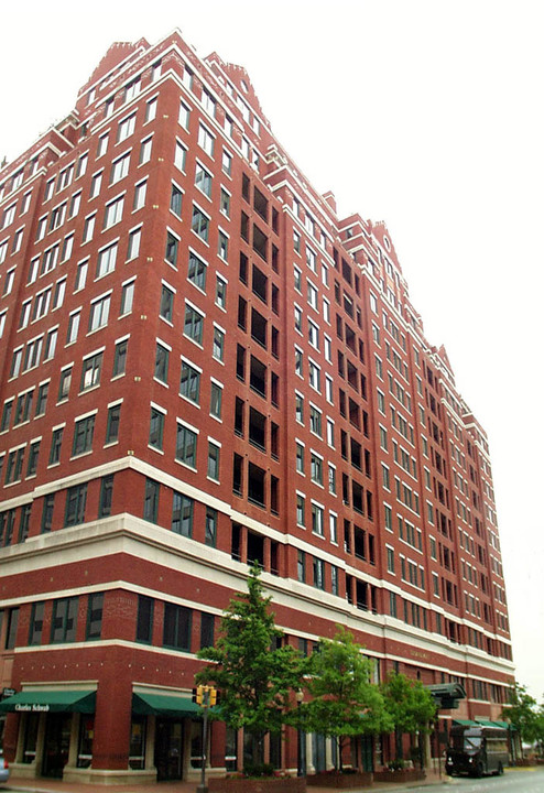 Sundance West - Sundance Square in Fort Worth, TX - Building Photo