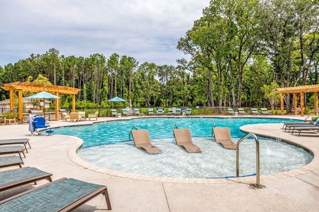 The Heyward Apartments in Charleston, SC - Building Photo - Building Photo