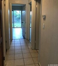 827 SW 64th Terrace, Unit B in Gainesville, FL - Building Photo - Building Photo