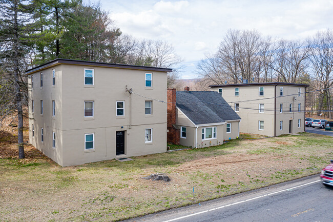 Middle Street Apartments in Bristol, CT - Building Photo - Building Photo