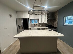 1102 Dedi Ave in South Lake Tahoe, CA - Building Photo - Building Photo