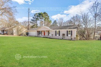 4288 Castlegate Dr in Snellville, GA - Foto de edificio - Building Photo