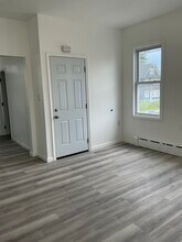 42 Lanza Ave, Unit 2 in Garfield, NJ - Building Photo - Building Photo