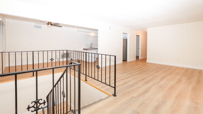 563 S Fashion Park St