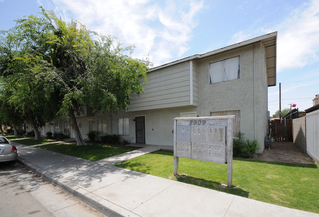 South Chester Avenue Apartments