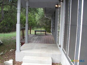 1640 Lonesome in Canyon Lake, TX - Building Photo - Building Photo