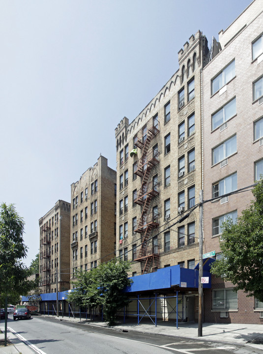 1479 Macombs Rd in Bronx, NY - Building Photo