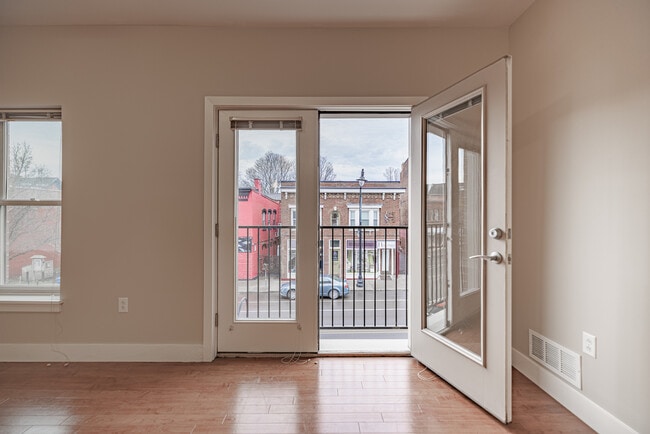 South & Hickory Place in Rochester, NY - Building Photo - Building Photo