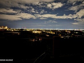 5926 N Campo Abierto in Tucson, AZ - Foto de edificio - Building Photo