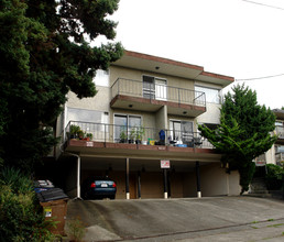 4215 Whitman Ave in Seattle, WA - Building Photo - Building Photo