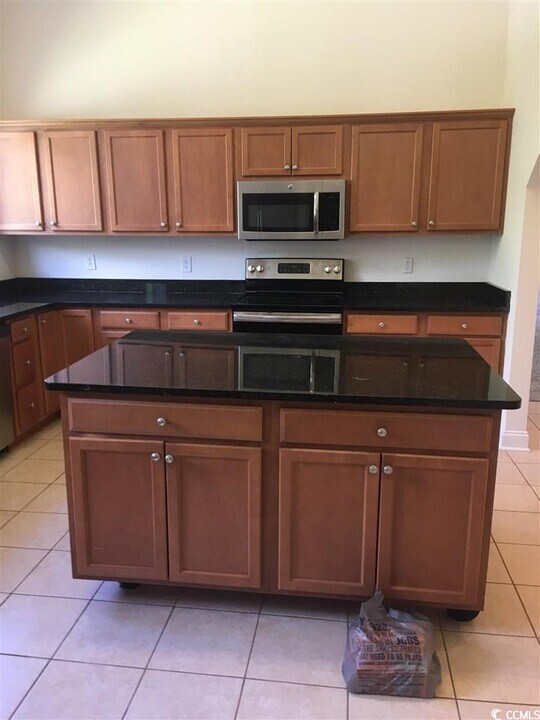 300 Granada St in Myrtle Beach, SC - Building Photo