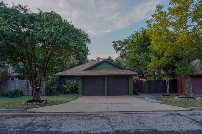 property at 5204 Summer Dr