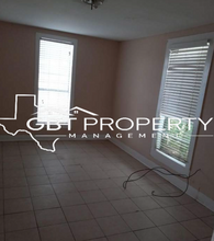 1202 Runnels St in Big Spring, TX - Building Photo - Building Photo