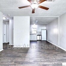 2706 W Colorado Blvd in Dallas, TX - Building Photo - Building Photo