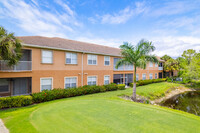 Marbella At Spanish Wells in Bonita Springs, FL - Foto de edificio - Building Photo