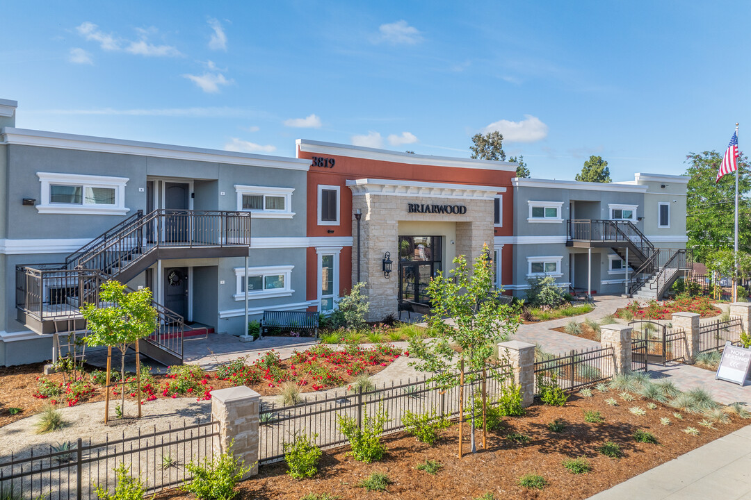 Briarwood Apartments in Livermore, CA - Building Photo