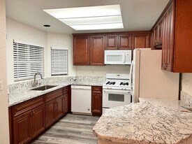 9930 Scripps Vista Way in San Diego, CA - Building Photo