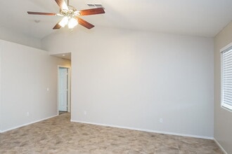 2602 Tropical Sands Ave in North Las Vegas, NV - Building Photo - Building Photo