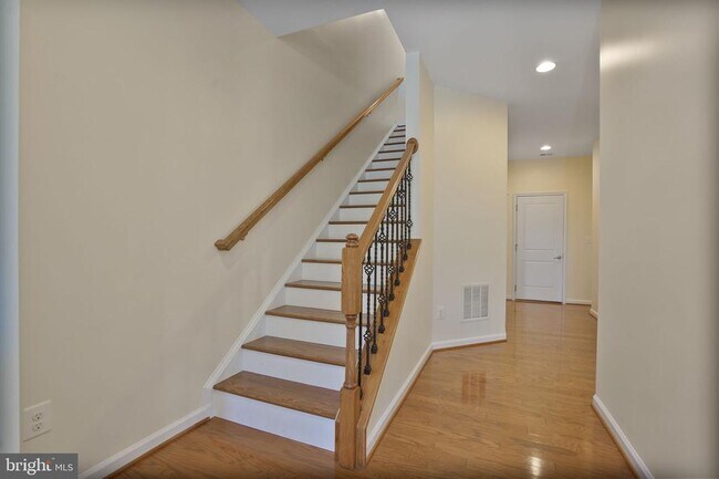 43393 Charitable St in Ashburn, VA - Building Photo - Building Photo