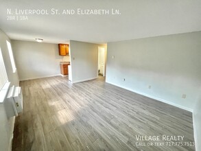 65 N Liverpool St in Manchester, PA - Building Photo - Building Photo