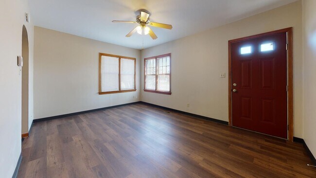 2432 21st St in Great Bend, KS - Building Photo - Building Photo
