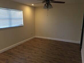 5780 Fernley Dr W in West Palm Beach, FL - Building Photo - Building Photo