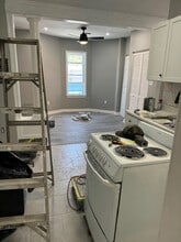 5424 Market St, Unit 2 Front in Philadelphia, PA - Building Photo - Building Photo