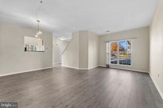 16600 Eldbridge Ln in Bowie, MD - Building Photo - Building Photo