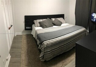 8420 Byron Ave in Miami Beach, FL - Building Photo - Building Photo